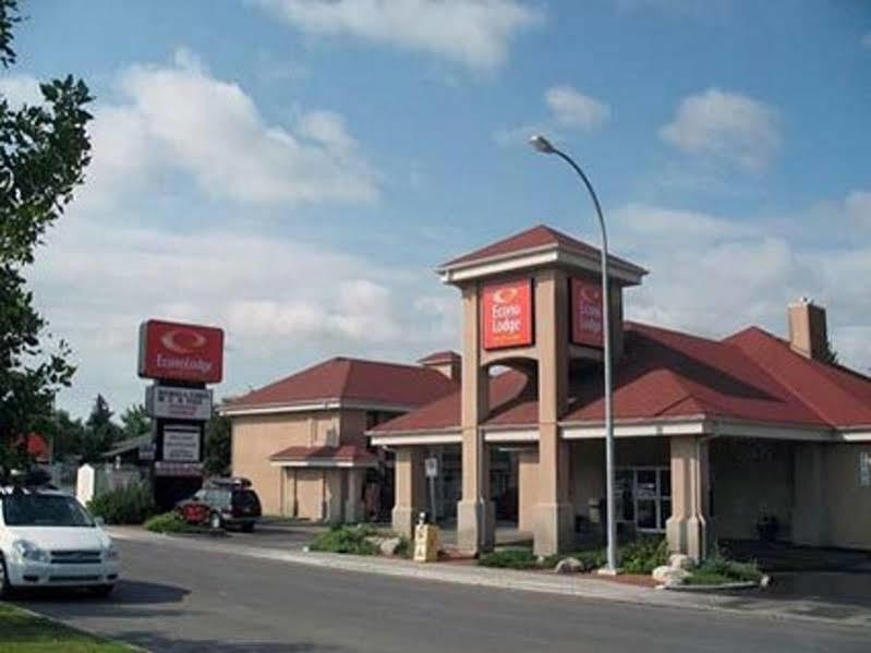 莱斯布里奇伊克诺套房旅店 外观 照片